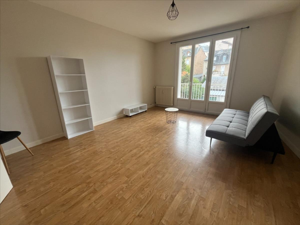 APPARTEMENT T2 MEUBLE - RODEZ – Image 2