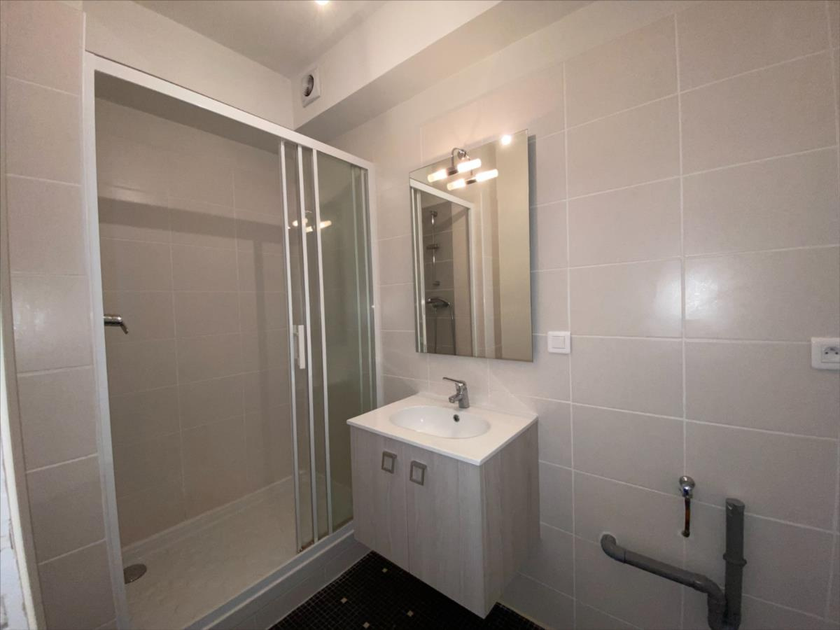 APPARTEMENT T2 MEUBLE - RODEZ – Image 9