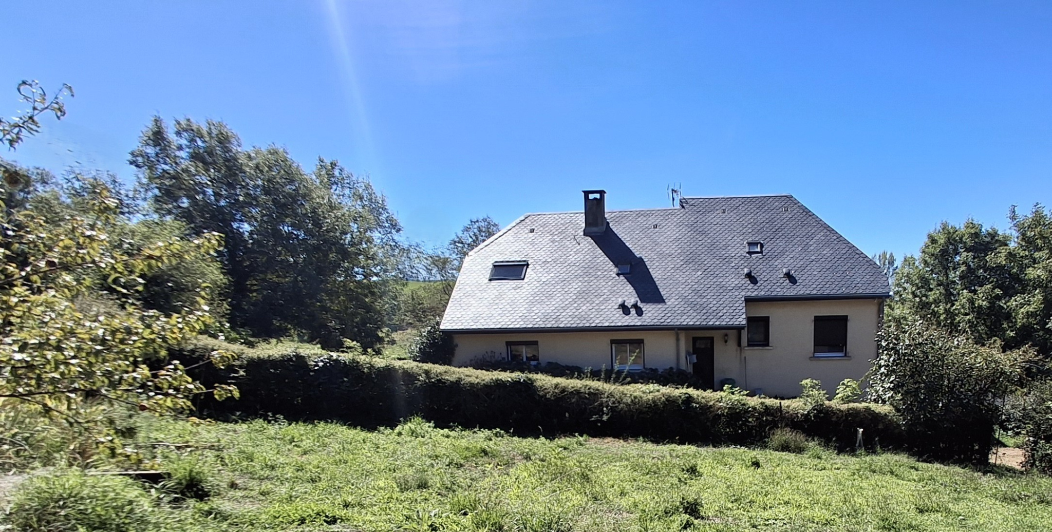 Grande maison avec terrasse 5 pièces en vente à Quins – Image 11