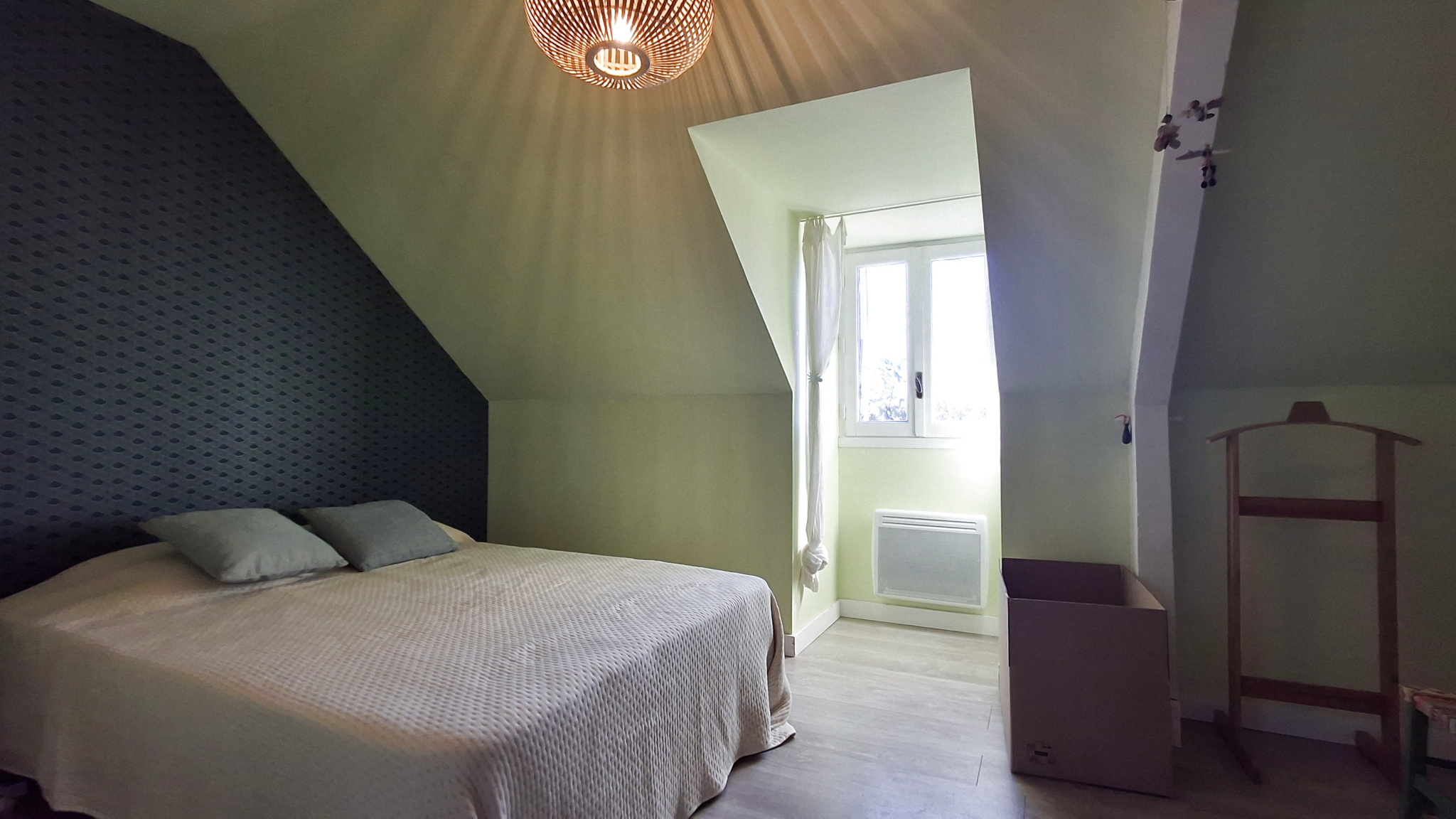 Grande maison avec terrasse 5 pièces en vente à Quins – Image 4