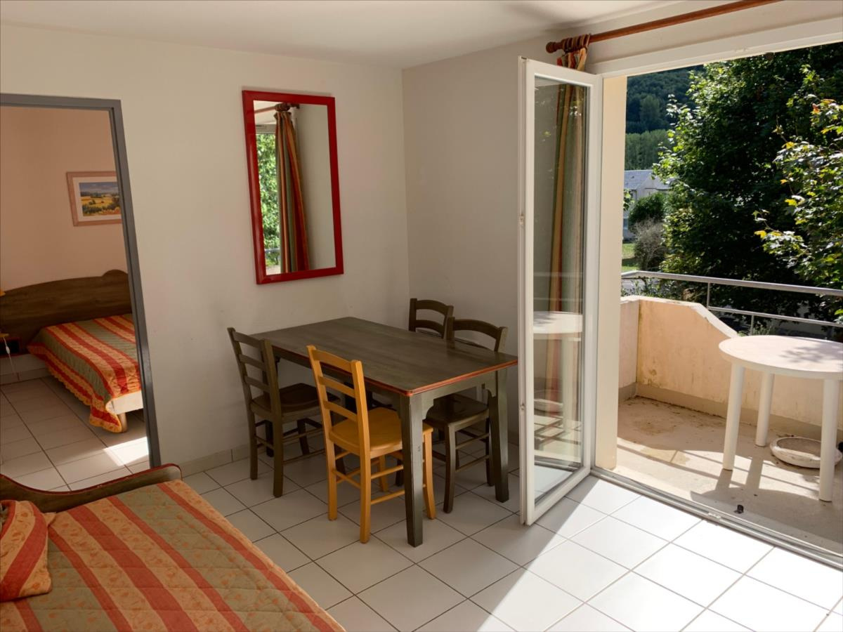 Charmant T3 avec terrasse et parking - Proche Saint-Geniez (Idéal investisseur)