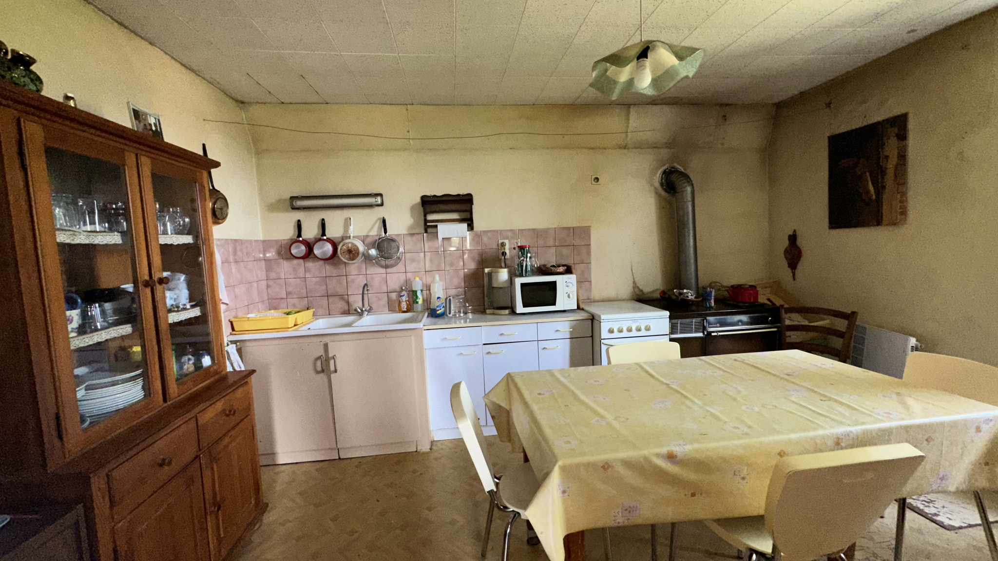 T2 à rénover Campuac, au calme dans une ancienne grange réaménagée – Image 2