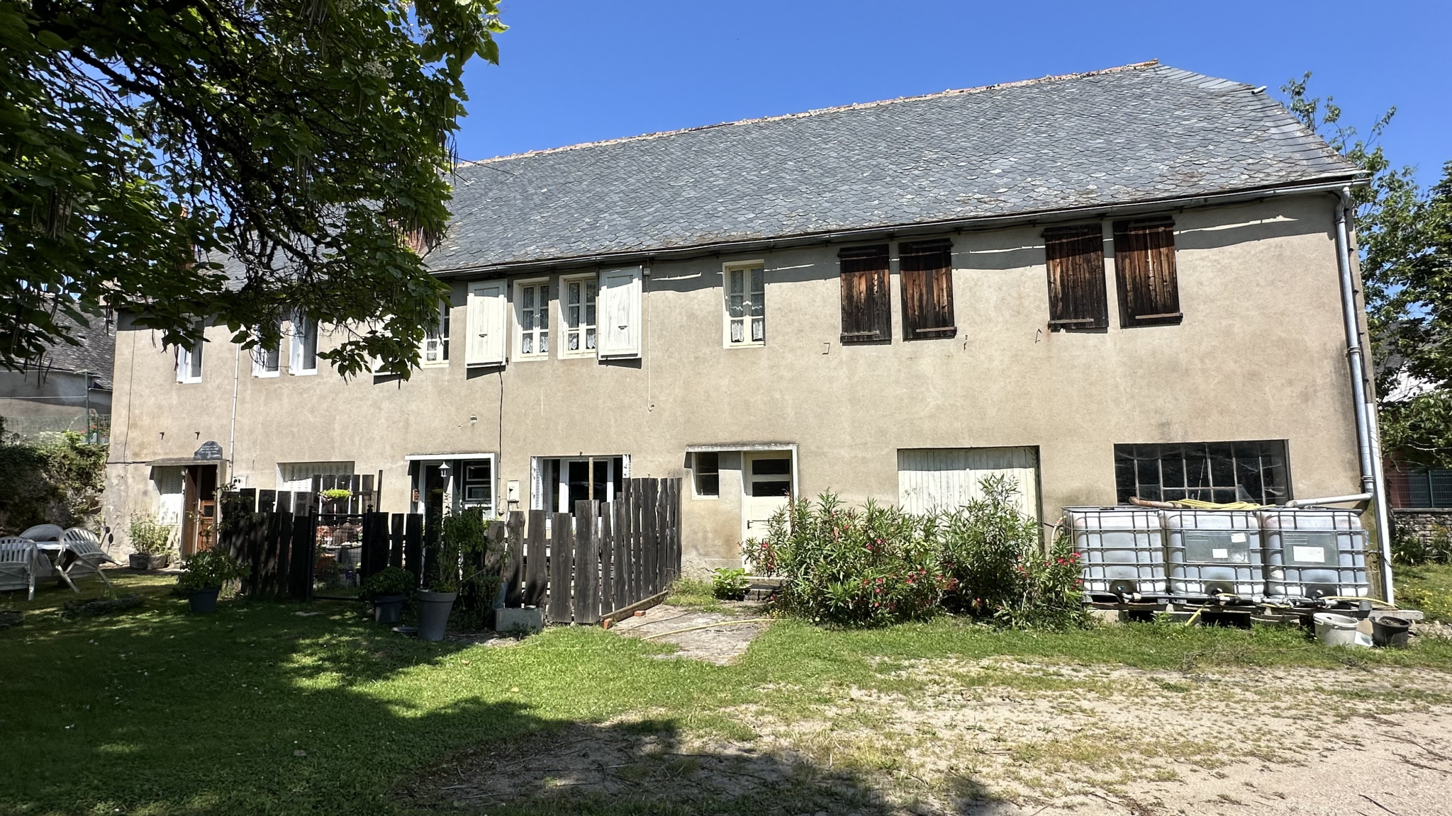 T2 à rénover Campuac, au calme dans une ancienne grange réaménagée