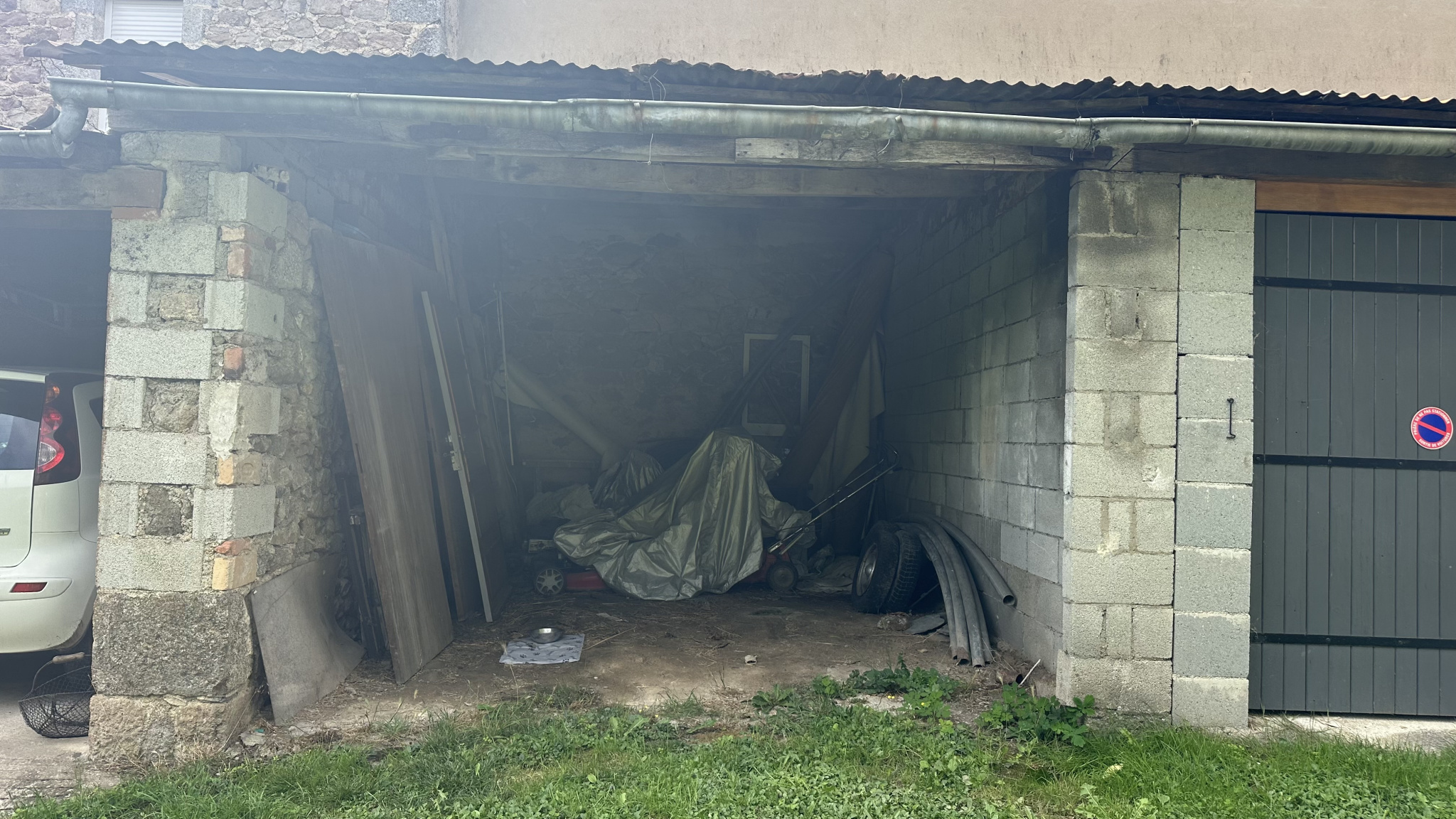 T2 à rénover Campuac, au calme dans une ancienne grange réaménagée – Image 5