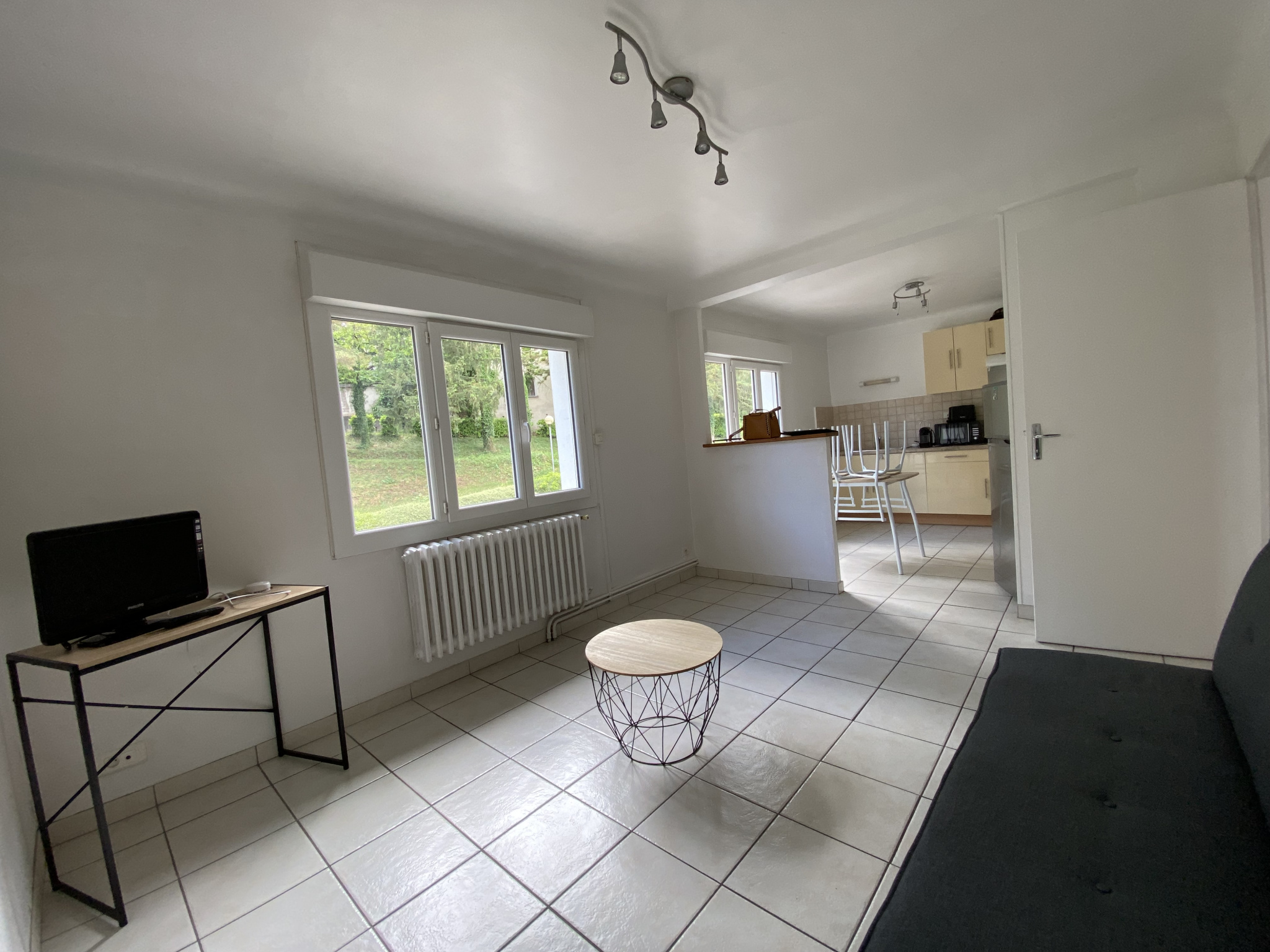 APPARTEMENT T2 MEUBLE - RODEZ – Image 2