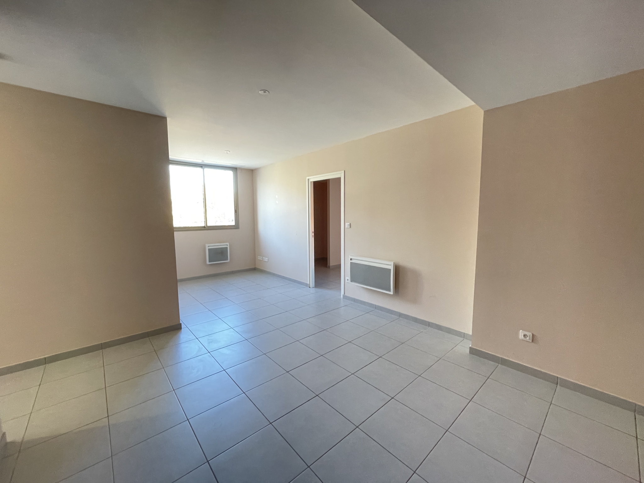 APPARTEMENT T3 - BOURRAN – Image 2