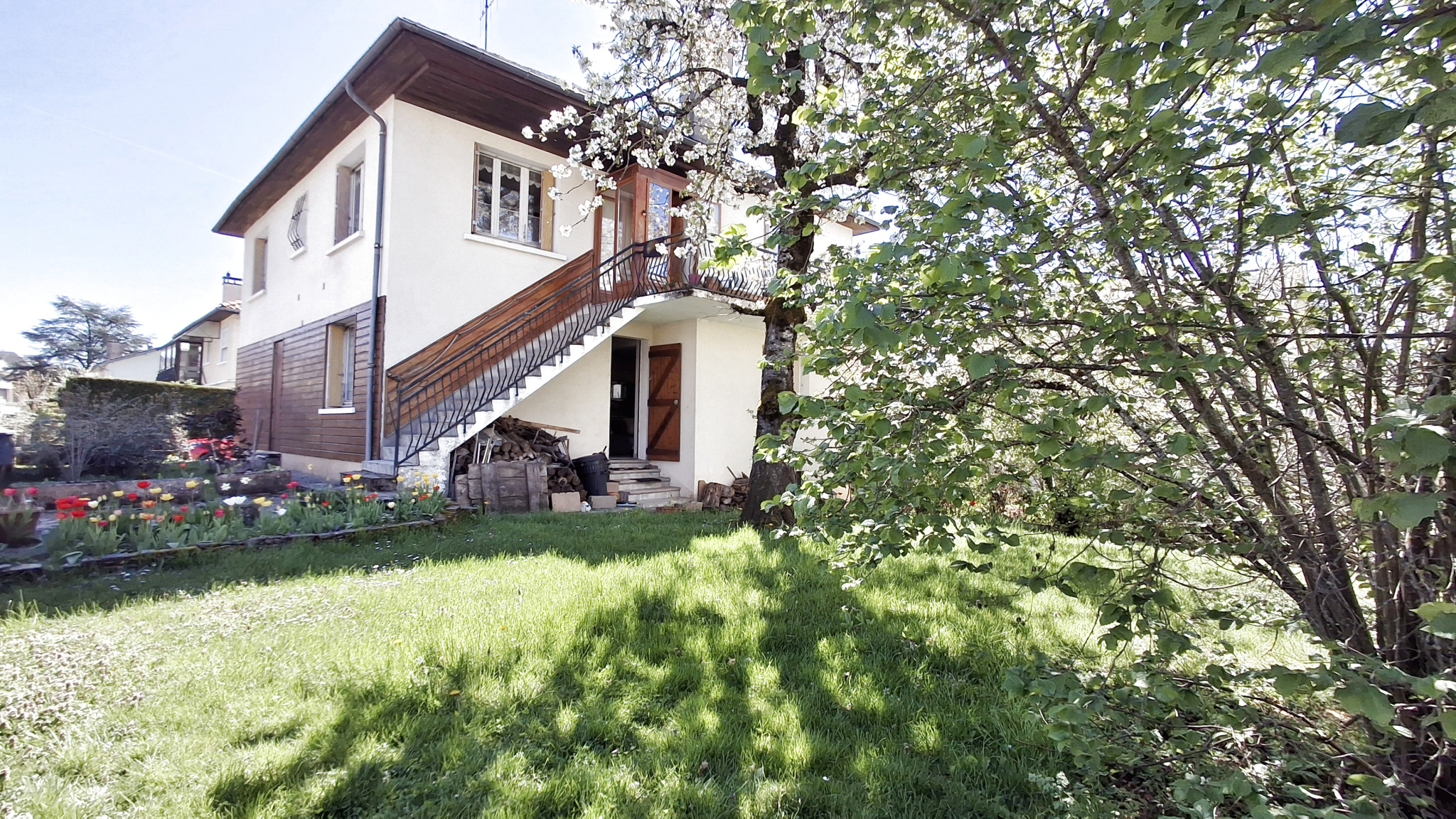 MAISON T8 T9 ONET LE CHÂTEAU