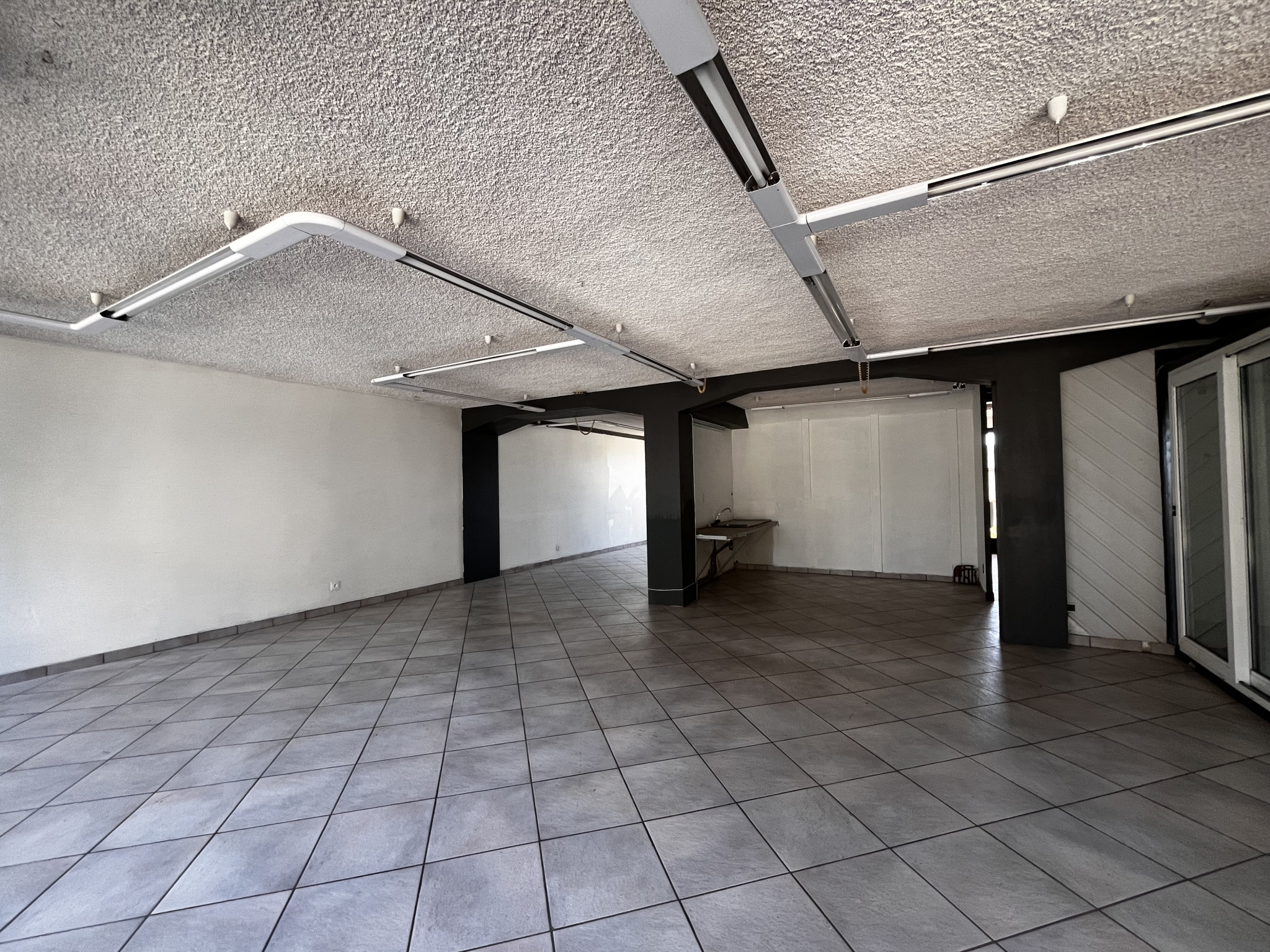 LOCAL COMMERCIAL - LAISSAC – Image 2