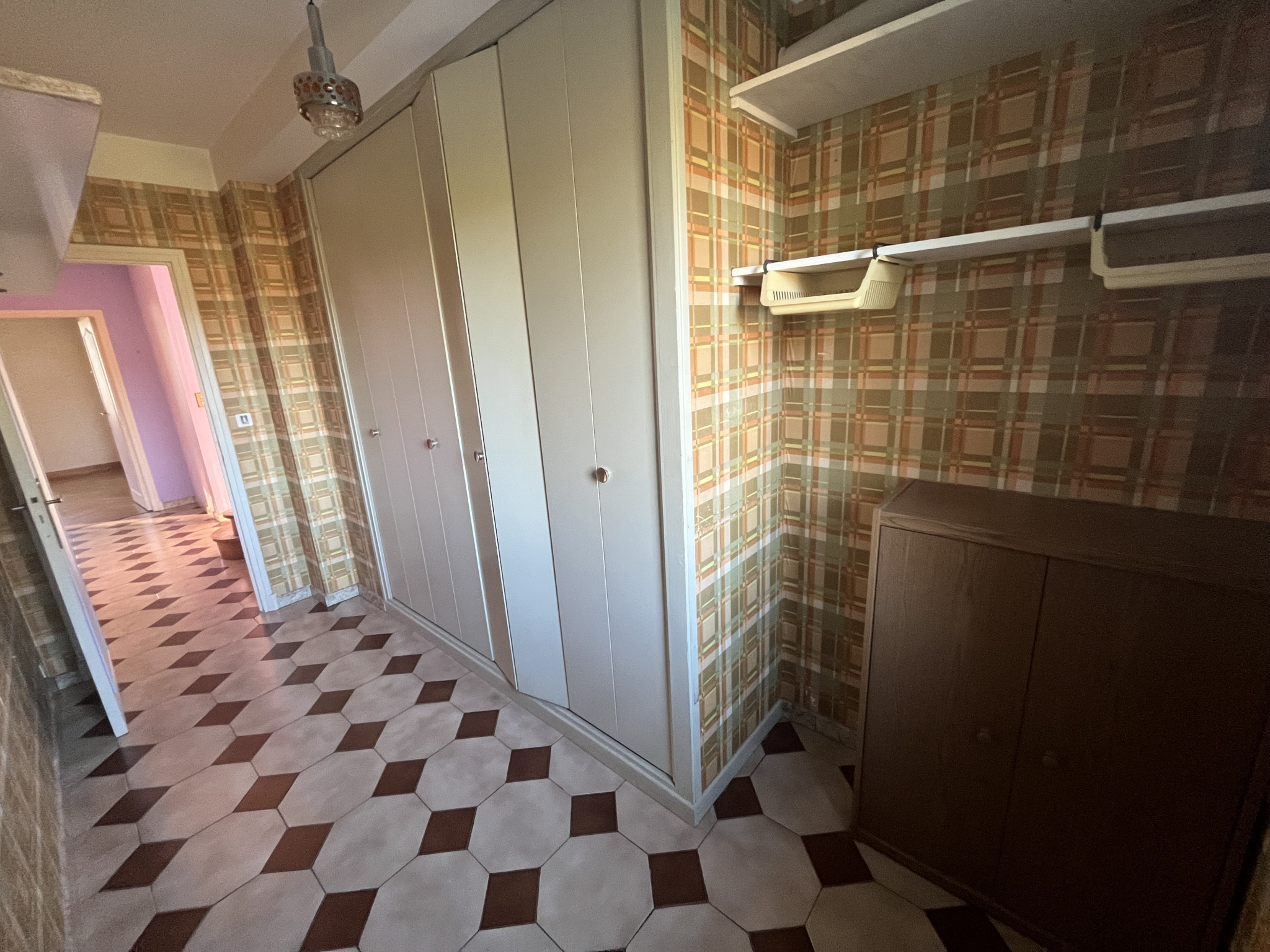 Onet-Le-Château : Au calme Maison Type 5/6 d'Architecture Contemporaine à rafraîchir .... – Image 6