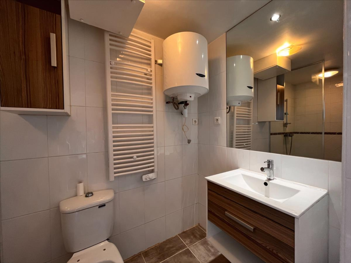 Appartement de Type 1 BIS - ONET LE CHATEAU – Image 5