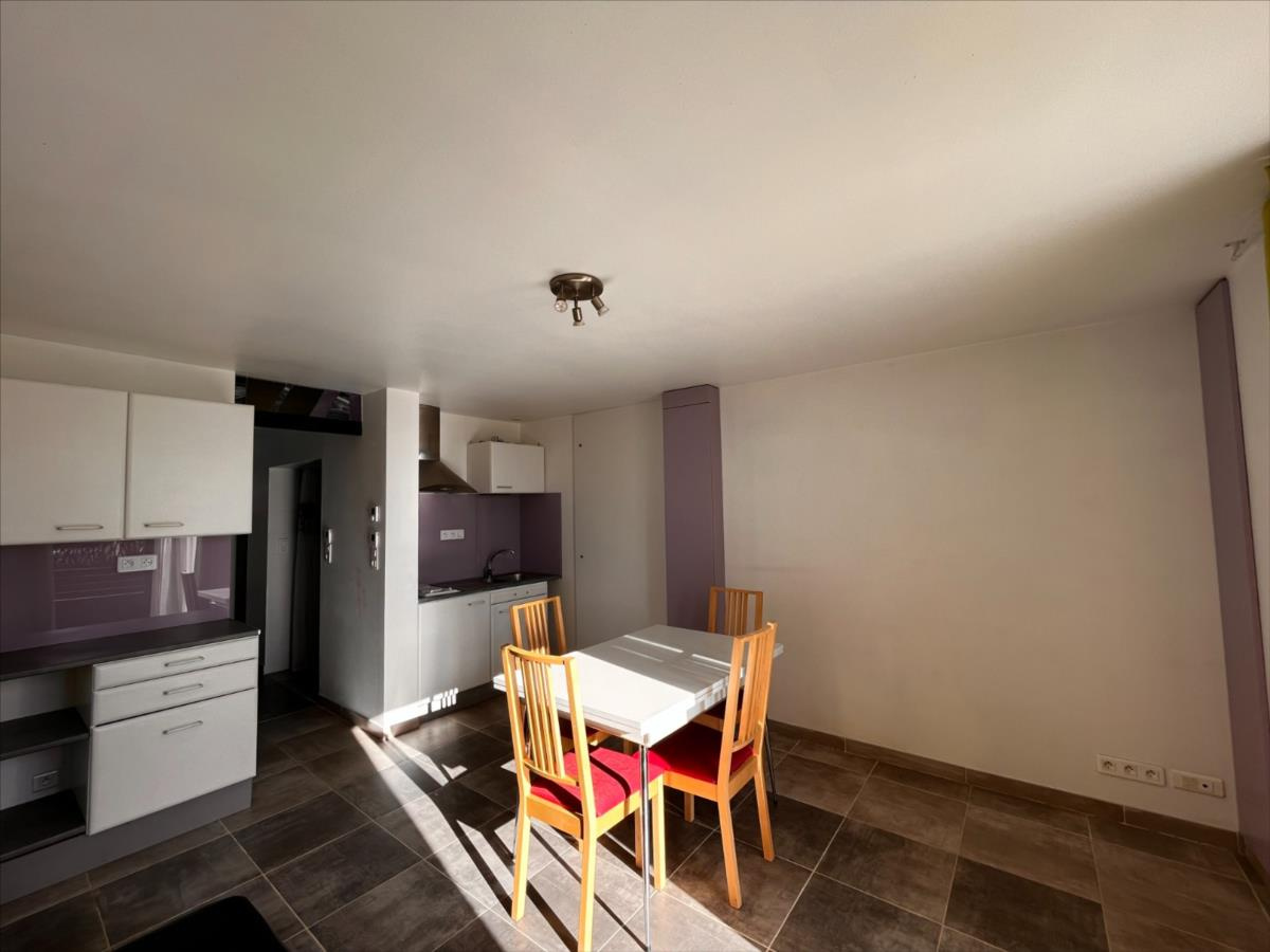 Appartement de Type 1 BIS - ONET LE CHATEAU
