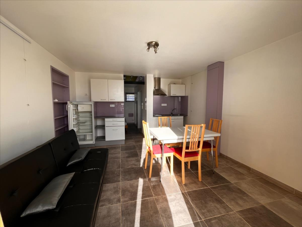 Appartement de Type 1 BIS - ONET LE CHATEAU – Image 2